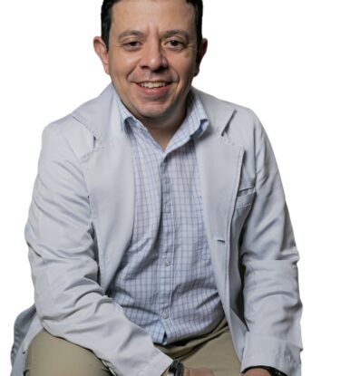 Dr. Gustavo Henrique M. Queiroz